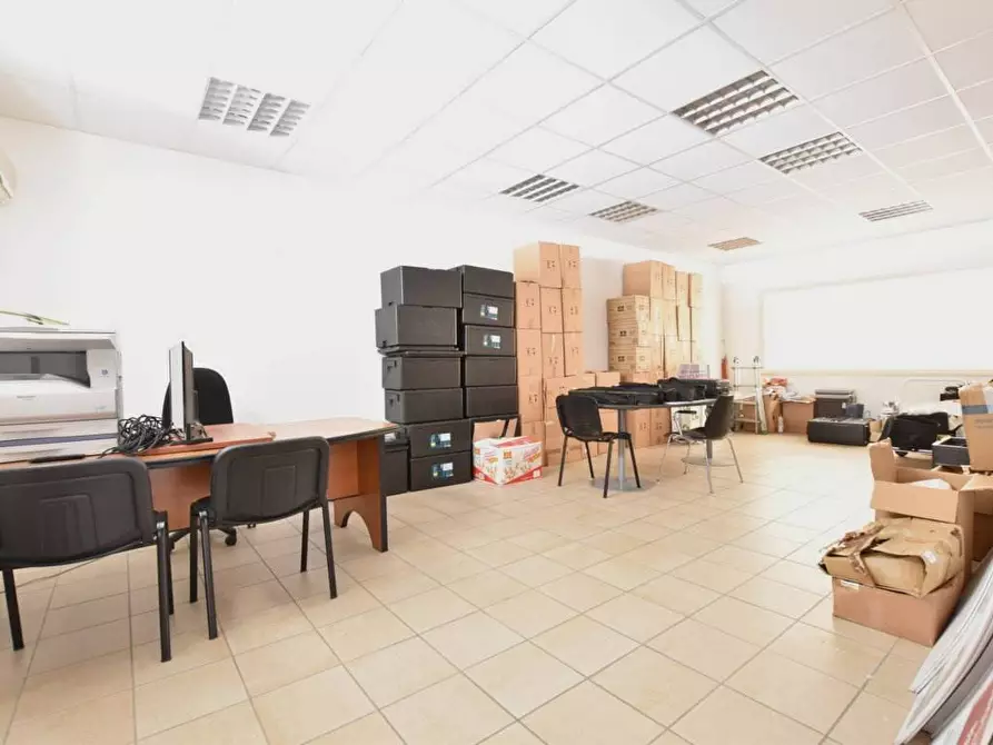 Immagine 6 di Ufficio in vendita  in S.V. Predda Niedda strada 18bis a Sassari