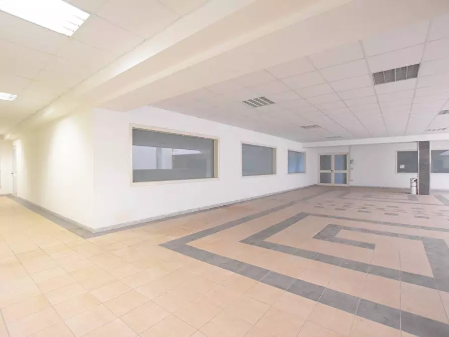 Immagine 14 di Ufficio in vendita  in S.V. Predda Niedda strada 18bis a Sassari