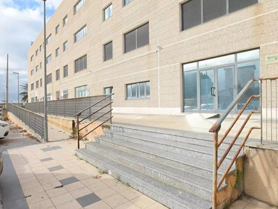 Immagine 20 di Ufficio in vendita  in S.V. Predda Niedda strada 18bis a Sassari