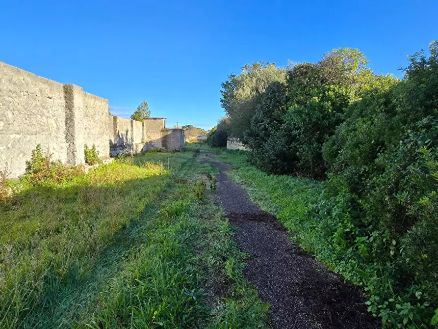 Immagine 8 di Locale commerciale in vendita  in Strada Statale 131 Carlo Felice a Sassari