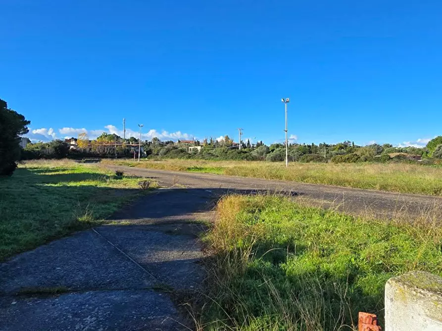 Immagine 19 di Locale commerciale in vendita  in Strada Statale 131 Carlo Felice a Sassari