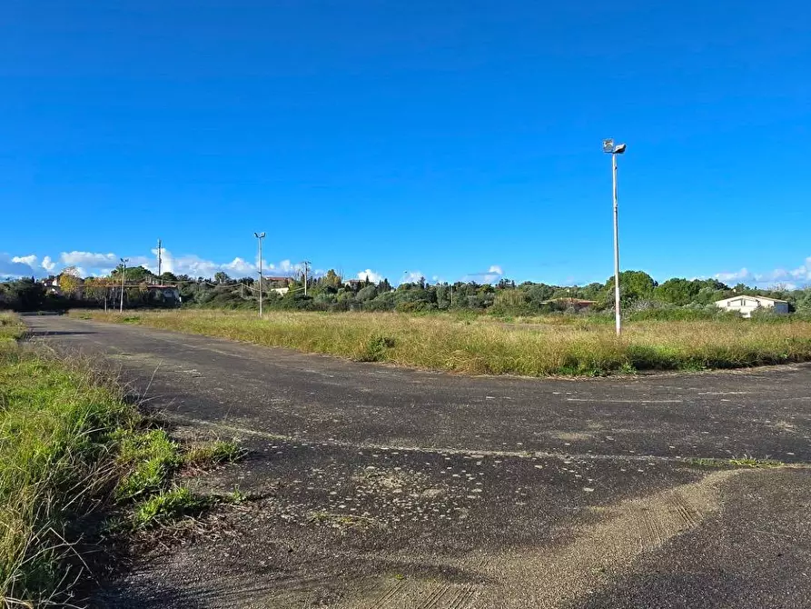 Immagine 20 di Locale commerciale in vendita  in Strada Statale 131 Carlo Felice a Sassari