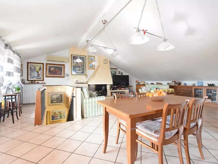 Immagine 8 di Casa bifamiliare in vendita  in SS SS Fertilia a Sassari