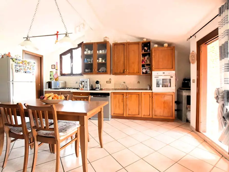 Immagine 11 di Casa bifamiliare in vendita  in SS SS Fertilia a Sassari