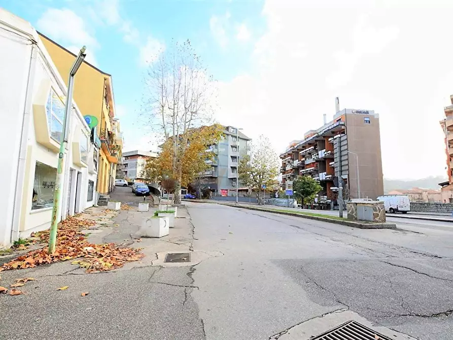 Immagine 26 di Locale commerciale in affitto  in VIA MANZONI a Nuoro