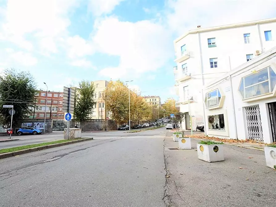 Immagine 25 di Locale commerciale in affitto  in VIA MANZONI a Nuoro