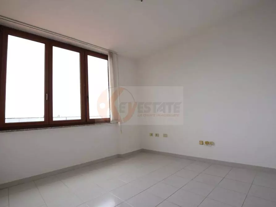 Immagine 5 di Ufficio in vendita  in VIA MEREU a Nuoro