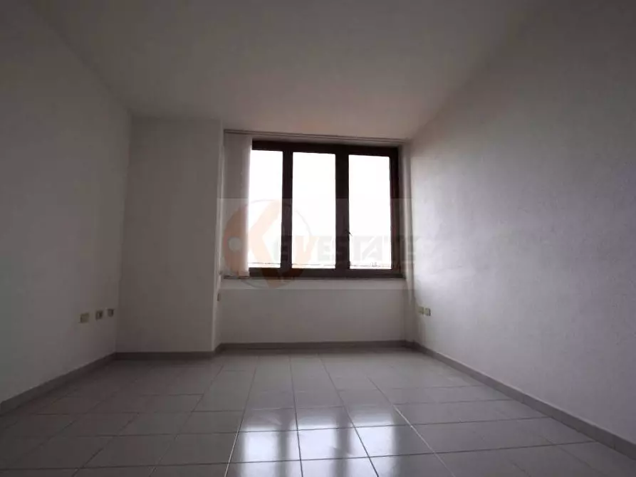 Immagine 6 di Ufficio in vendita  in VIA MEREU a Nuoro