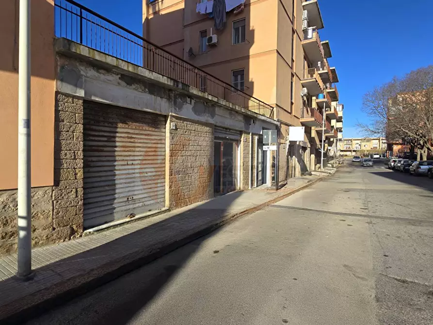 Immagine 17 di Locale commerciale in vendita  in via marogna a Sassari