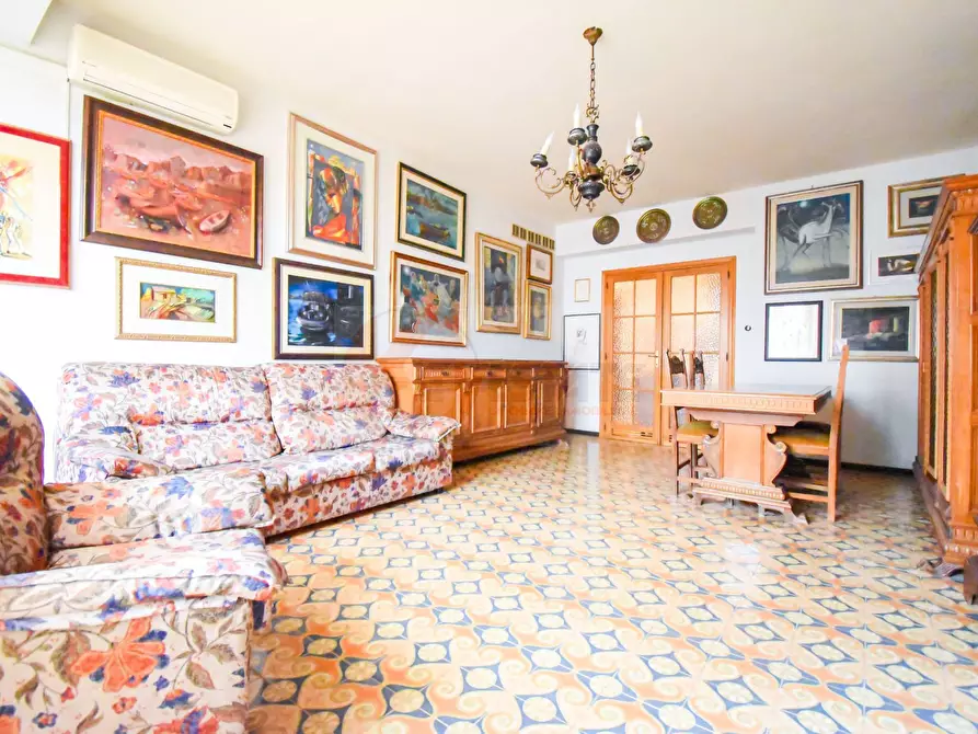 Immagine 4 di Appartamento in vendita  in via Madrid a Sassari