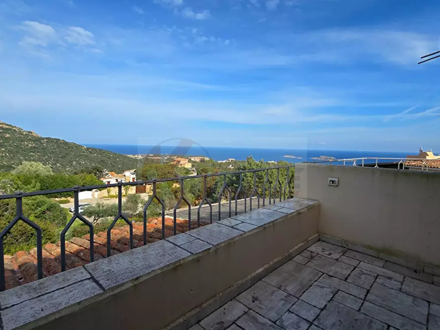 Immagine 15 di Appartamento in vendita  in Via del Gabbiano a Arzachena