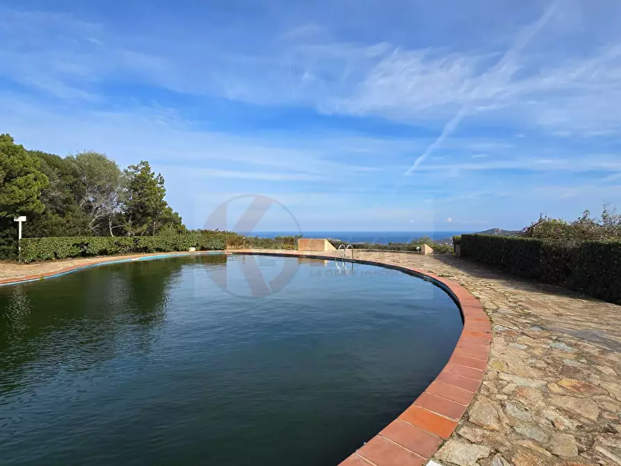 Immagine 11 di Appartamento in vendita  in Via del Gabbiano a Arzachena