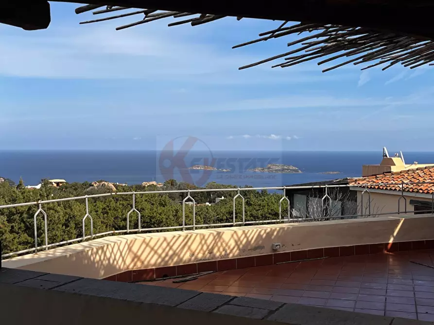 Immagine 1 di Appartamento in vendita  in Via del Gabbiano a Arzachena