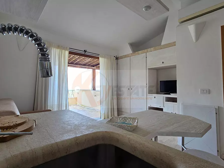 Immagine 8 di Appartamento in vendita  in Via del Gabbiano a Arzachena