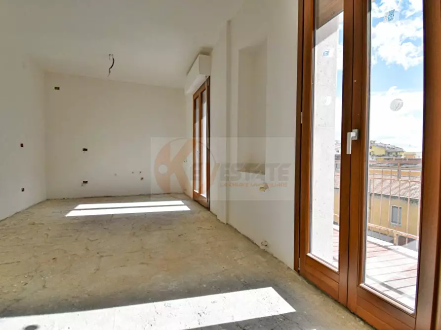 Immagine 10 di Attico in vendita  in Via Matteotti a Sassari