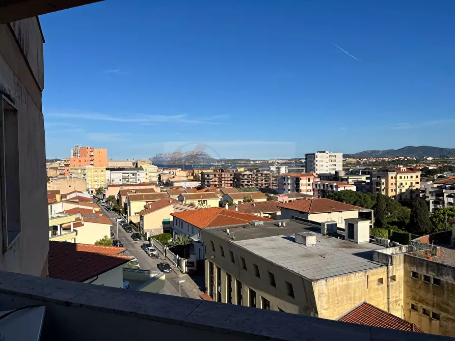 Immagine 1 di Appartamento in vendita  in Via Campidano a Olbia