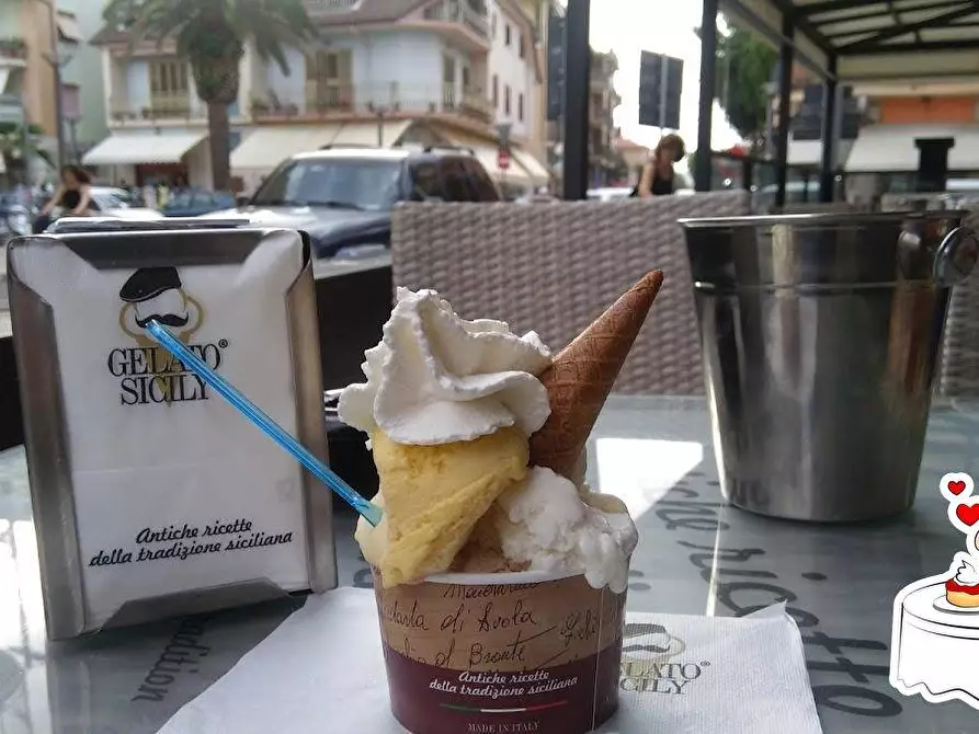 Immagine 3 di Attività commerciale in vendita  in Via Mare a San Benedetto Del Tronto