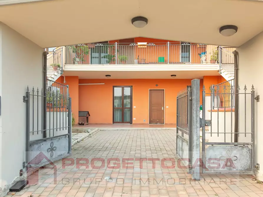 Immagine 27 di Appartamento in vendita  in via umberto saba a Monteprandone