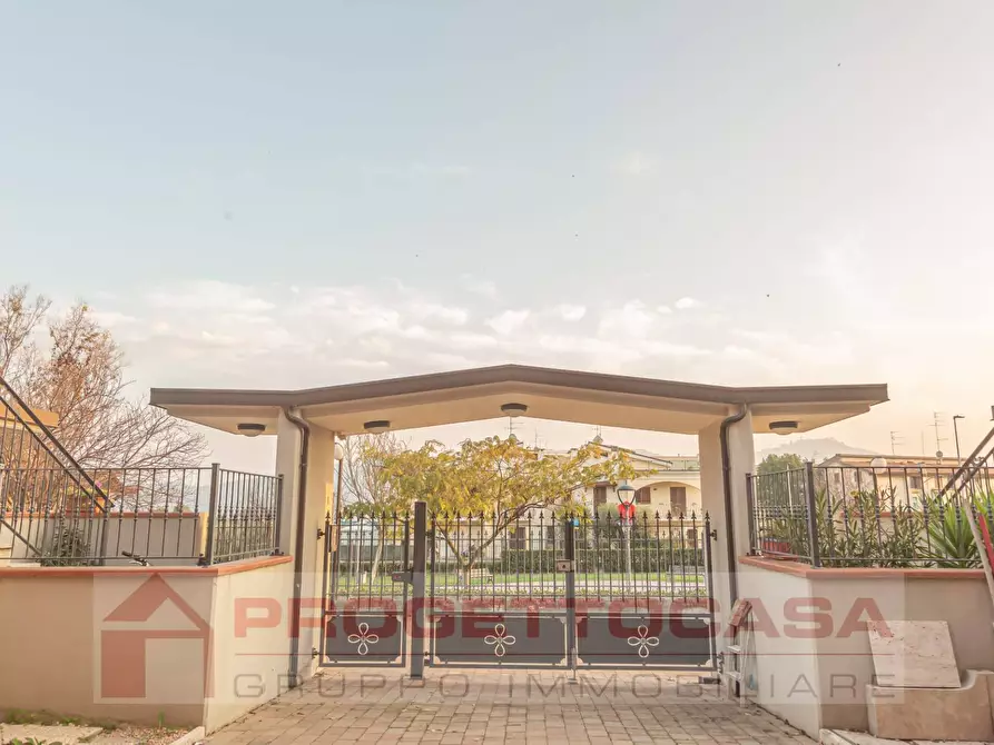 Immagine 29 di Appartamento in vendita  in via umberto saba a Monteprandone