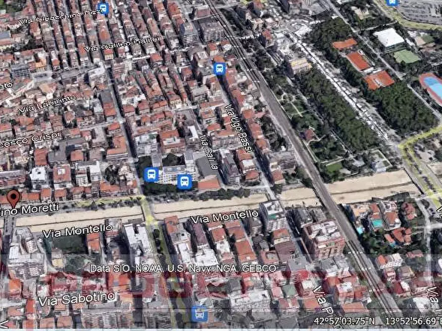 Immagine 21 di Appartamento in vendita  in VIA GINO MORETTI a San Benedetto Del Tronto