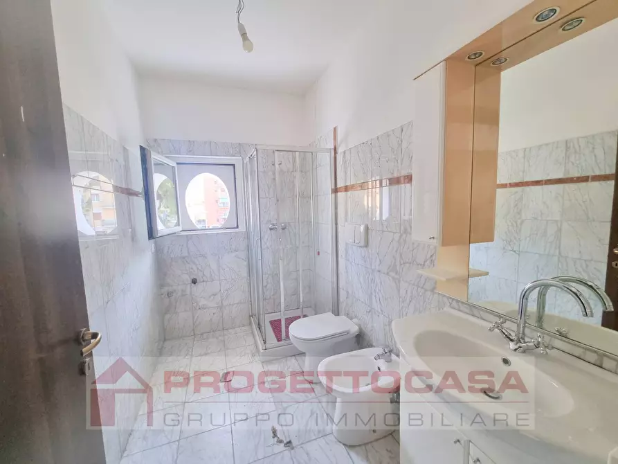 Immagine 14 di Appartamento in vendita  in VIA GINO MORETTI a San Benedetto Del Tronto