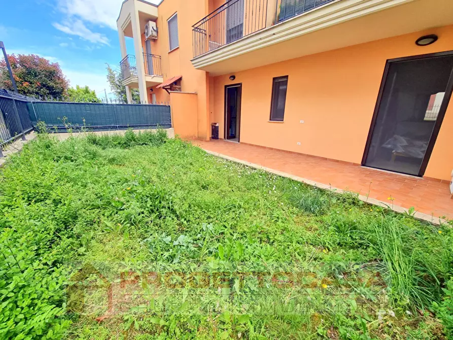 Immagine 25 di Appartamento in vendita  in via umberto saba a Monteprandone