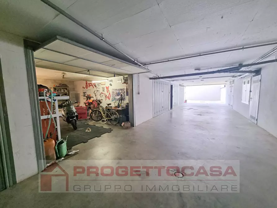 Immagine 30 di Appartamento in vendita  in via umberto saba a Monteprandone