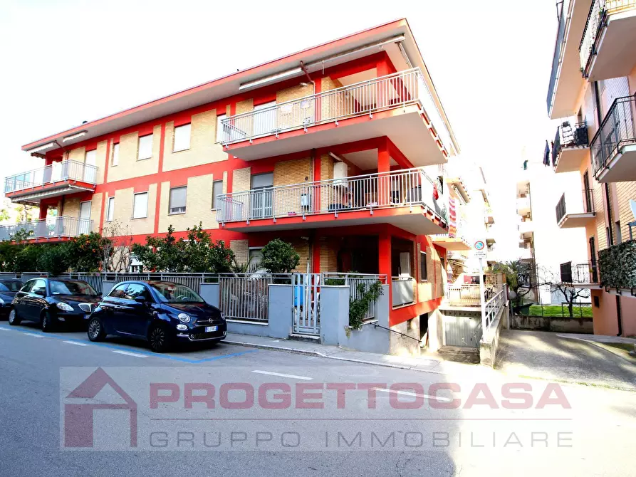 Immagine 5 di Box auto in vendita  in via dei mille a San Benedetto Del Tronto