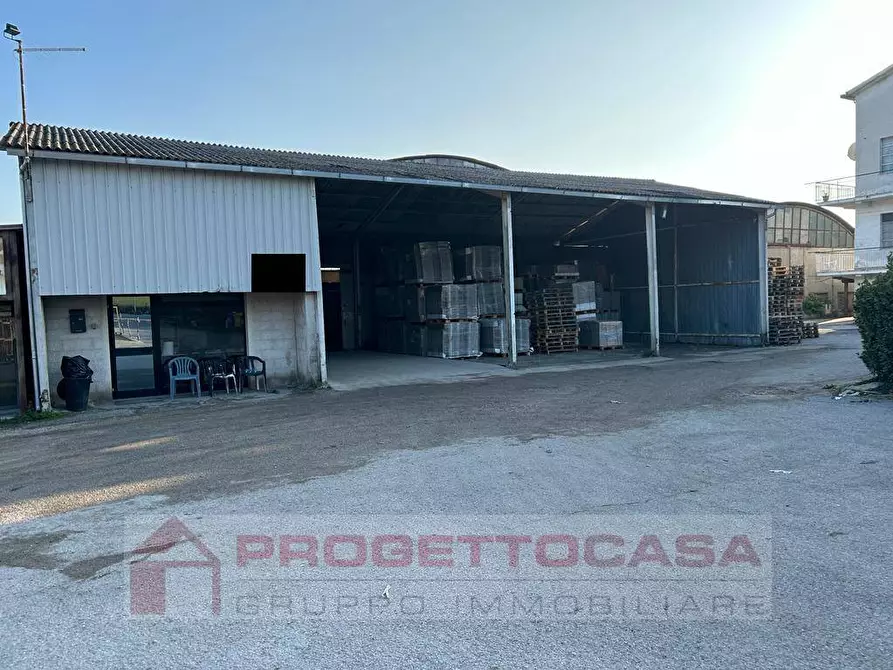 Immagine 2 di Capannone industriale in vendita  in Viale Alcide De Gasperi a Monteprandone