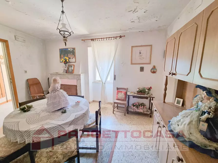 Immagine 5 di Casa indipendente in vendita  in VIA LEOPARDI a Monsampolo Del Tronto