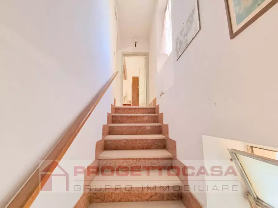 Immagine 10 di Casa indipendente in vendita  in VIA LEOPARDI a Monsampolo Del Tronto