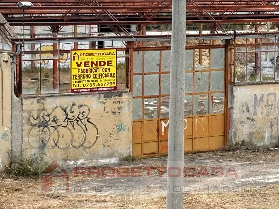 Immagine 2 di Terreno industriale in vendita  in Località Collenaresco a Giulianova