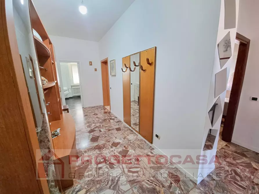 Immagine 10 di Appartamento in vendita  in PETRARCA a San Benedetto Del Tronto