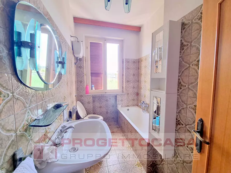 Immagine 29 di Casa indipendente in vendita  in ottantesima strada a Monteprandone