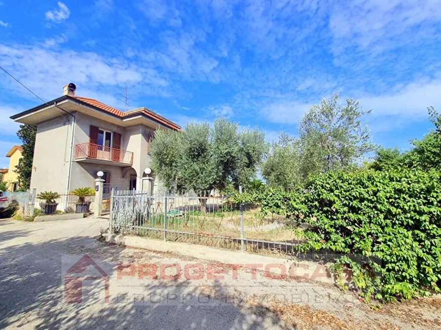 Immagine 4 di Casa indipendente in vendita  in ottantesima strada a Monteprandone