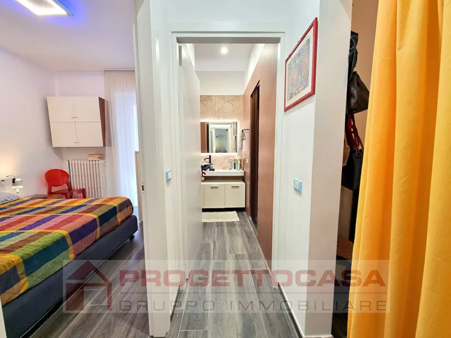 Immagine 6 di Appartamento in vendita  in roma a San Benedetto Del Tronto