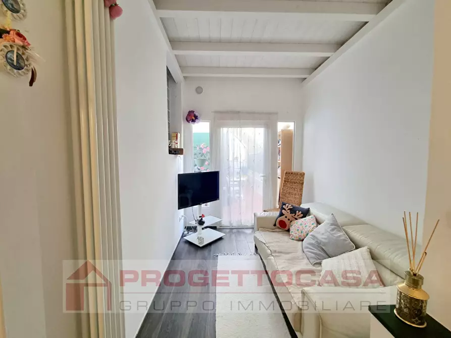 Immagine 4 di Appartamento in vendita  in roma a San Benedetto Del Tronto