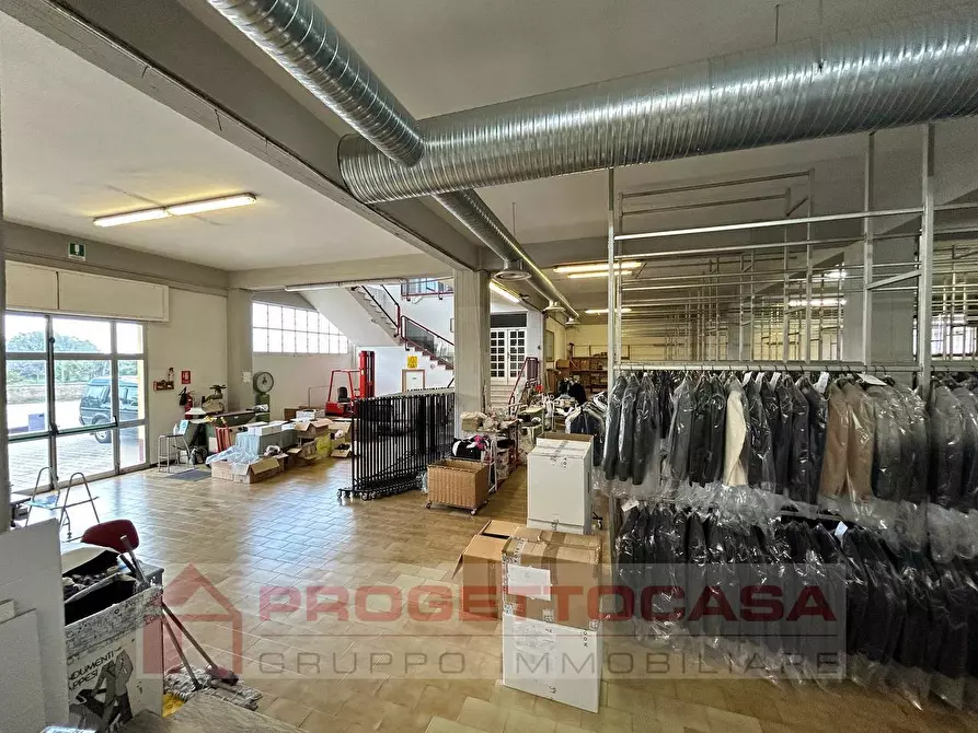 Immagine 10 di Capannone industriale in vendita  in Via Salaria a Monteprandone