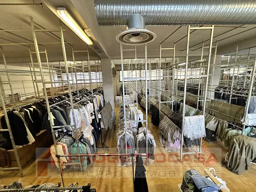 Immagine 8 di Capannone industriale in vendita  in Via Salaria a Monteprandone