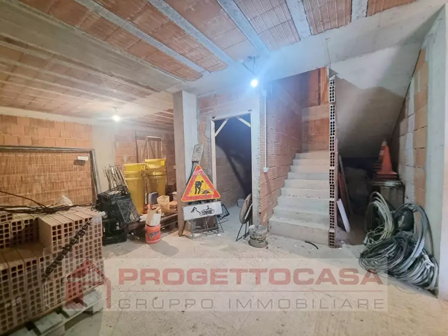 Immagine 4 di Casa indipendente in vendita  a Colli Del Tronto