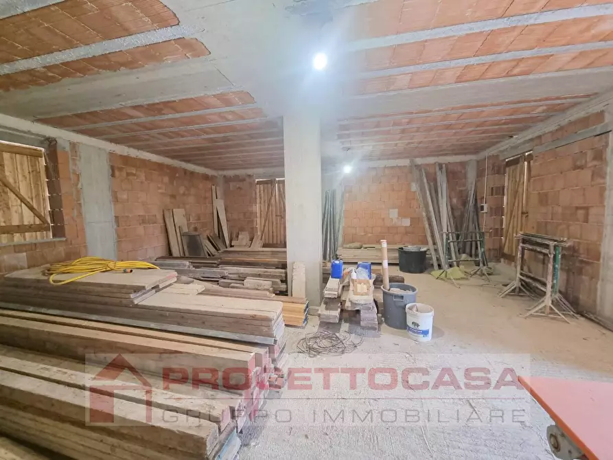 Immagine 5 di Casa indipendente in vendita  a Colli Del Tronto