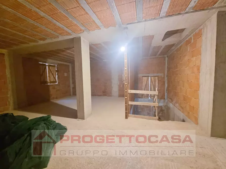 Immagine 6 di Casa indipendente in vendita  a Colli Del Tronto