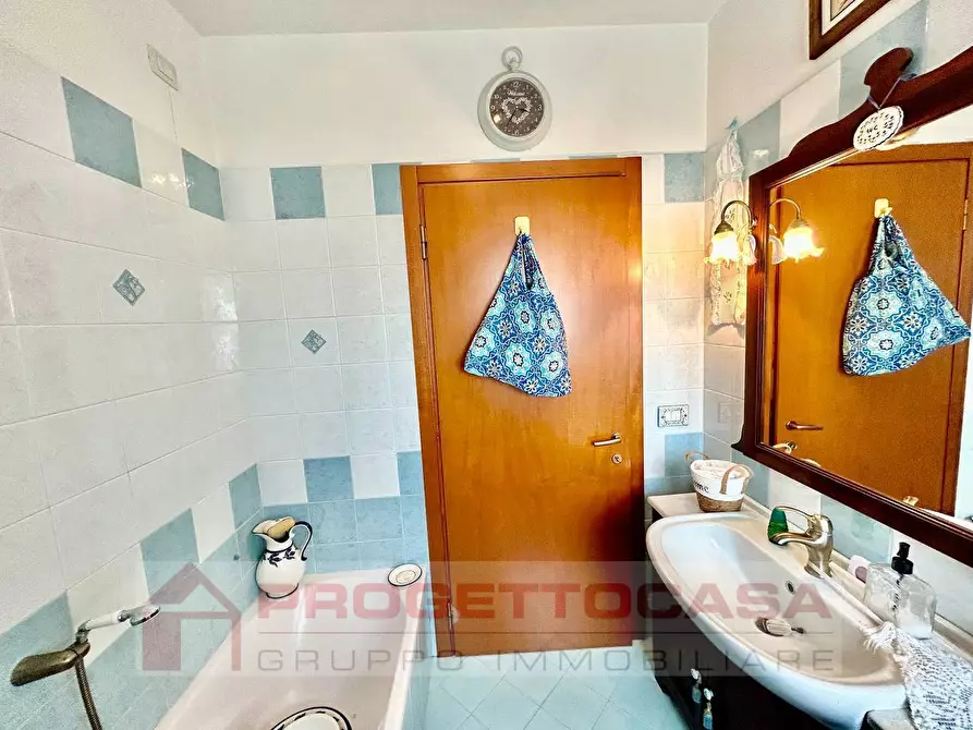 Immagine 16 di Appartamento in vendita  in Via Beato Venanzio da Fabriano a Monteprandone