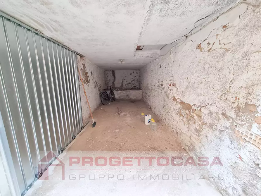 Immagine 10 di Casa indipendente in vendita  in via cavour a Monsampolo Del Tronto