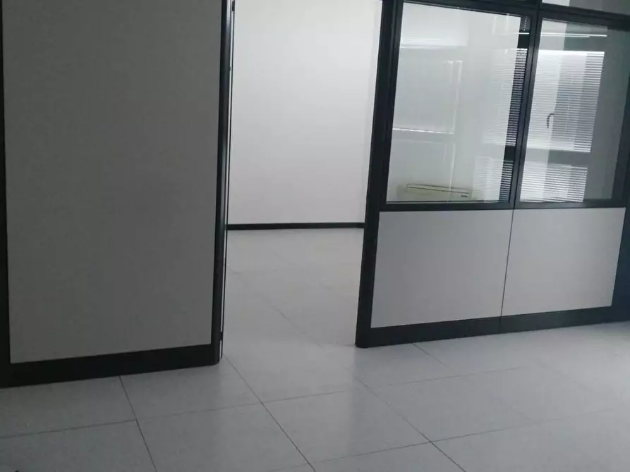 Immagine 29 di Ufficio in affitto  in Via Granarolo a Faenza