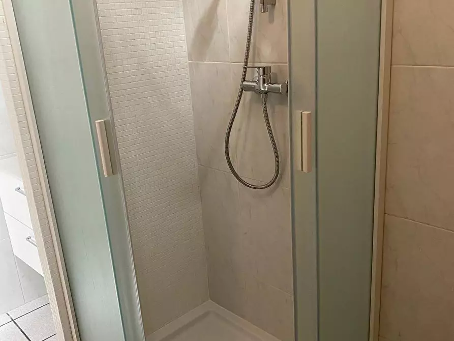 Immagine 5 di Appartamento in affitto  in viale cesarea a Ravenna