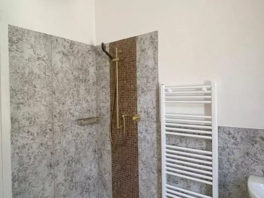 Immagine 1 di Appartamento in vendita  in via via cavour a Cesena