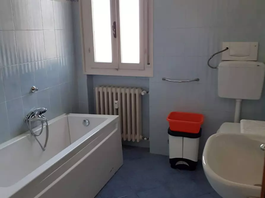 Immagine 6 di Appartamento in vendita  in via galileo galilei a Imola