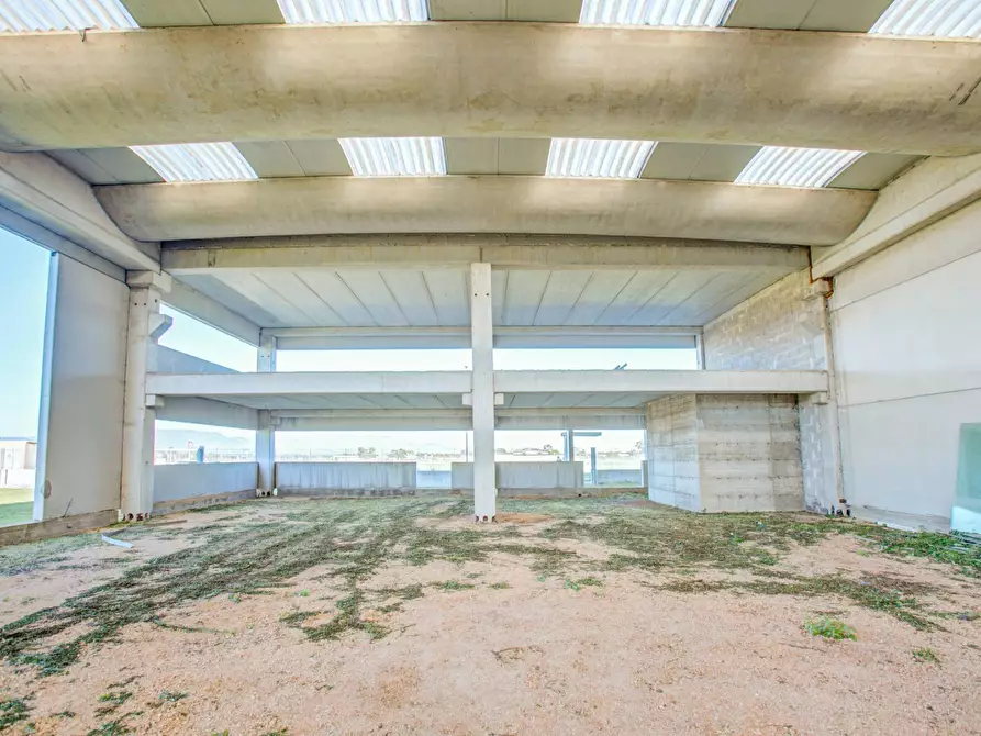 Immagine 11 di Capannone industriale in vendita  in Via della Produzione a Aprilia