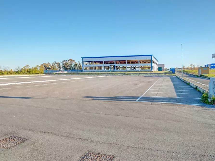 Immagine 4 di Capannone industriale in vendita  in via della produzione a Aprilia